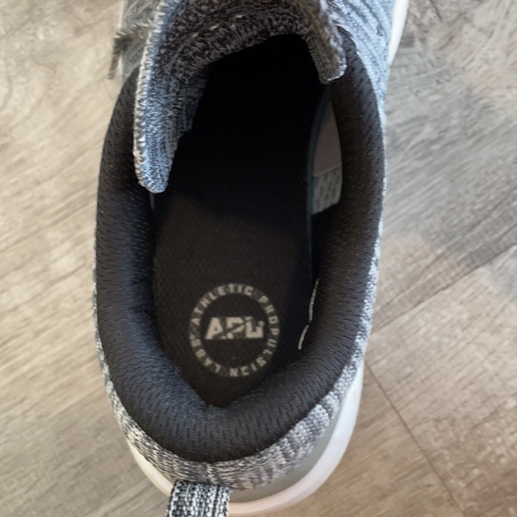 APL running sneakers - Picture 3 of 7